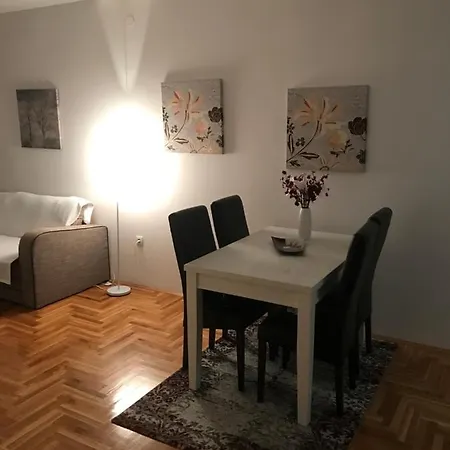 Apartman Suzana 公寓 *
